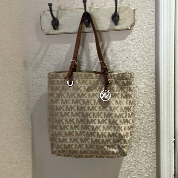 MICHAEL Michael Kors Handbags - MICHAEL KORS CANVAS TOTE BAG